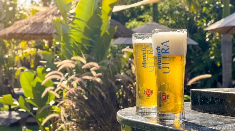 Munich Ultra al sol del jardín · FSC Faro Sport Club