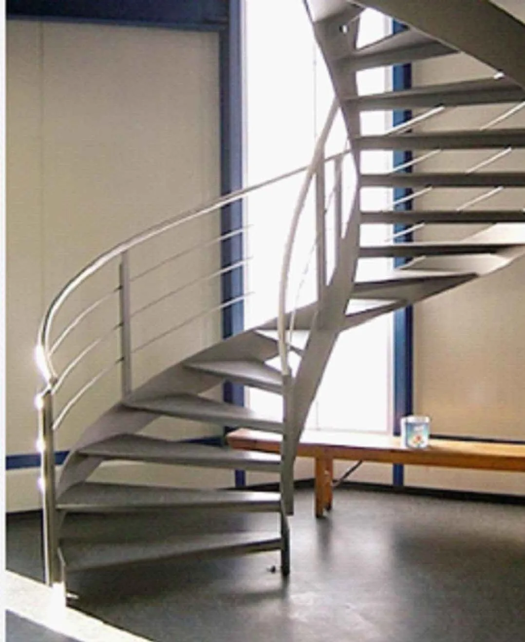 Escalera de caracol que une los cuatro niveles de El Faro (imagen ilustrativa)